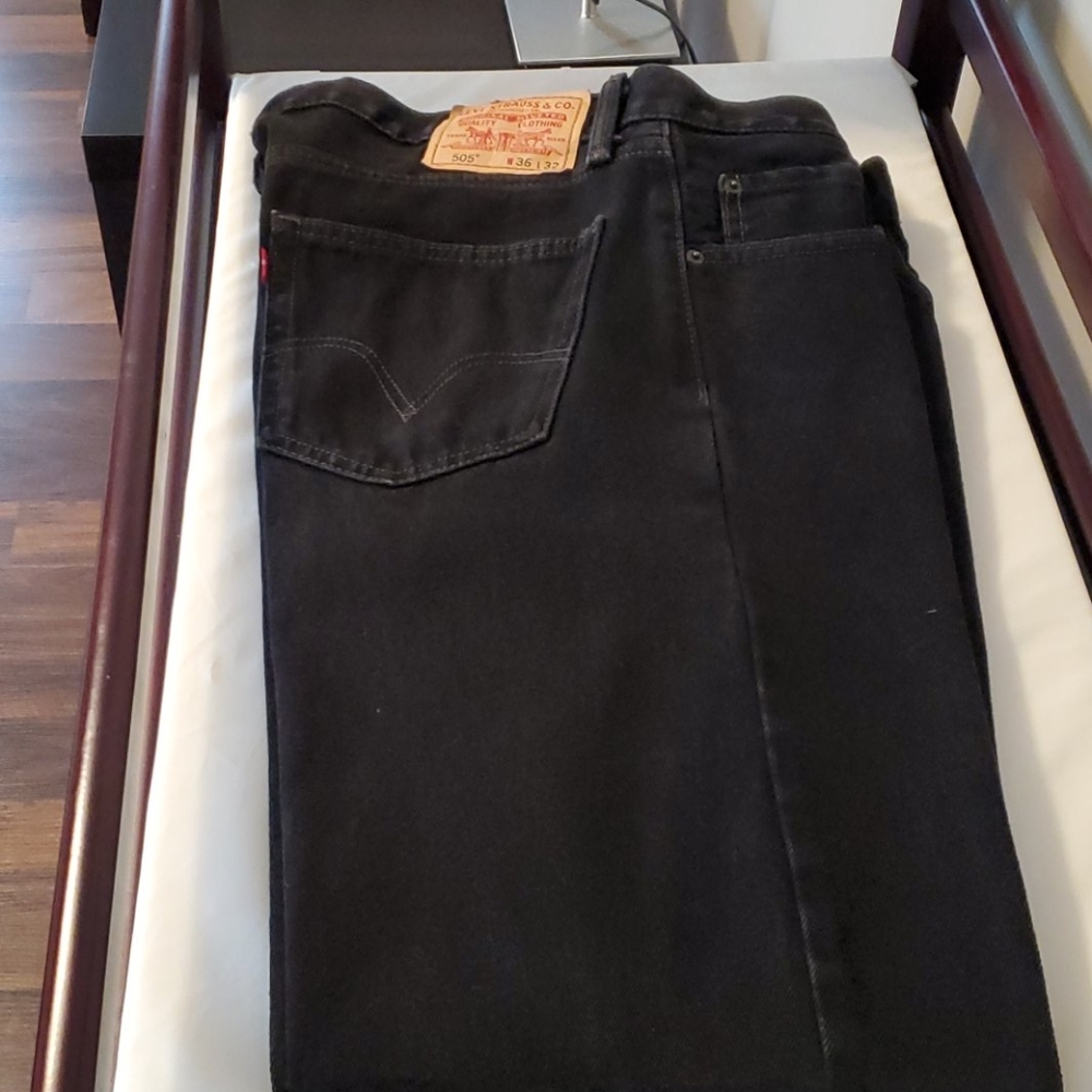 Levis 505 jeans